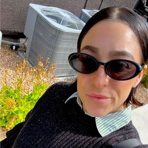 Meet your Posher, Daria